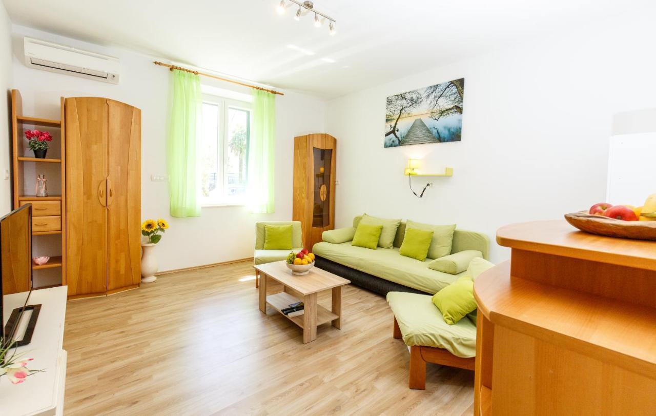Apartment Green Forest Split Exterior foto